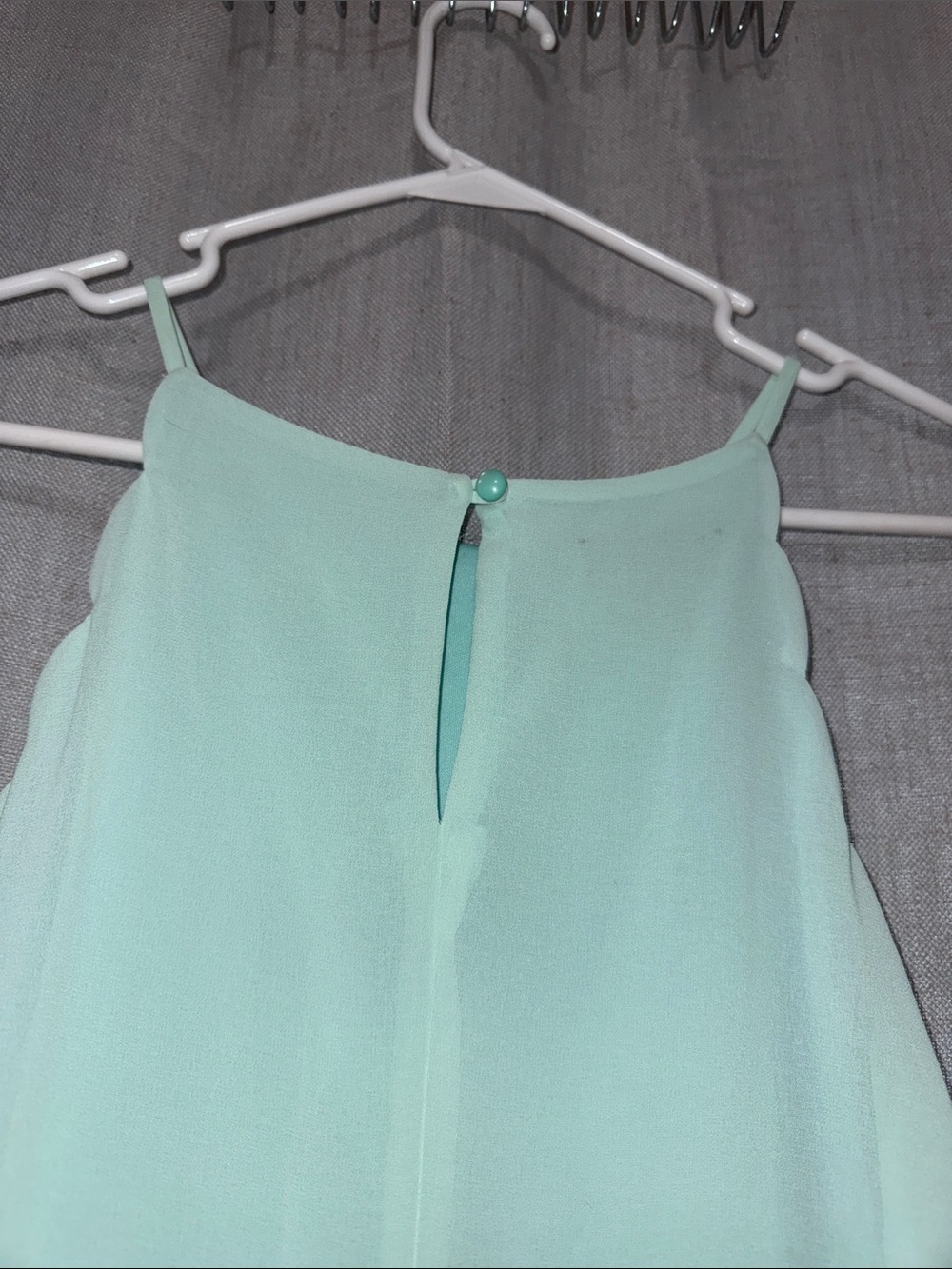 A. Byer Scalloped Edge Chiffon Shift Mint Green Dress - Picture 5 of 12
